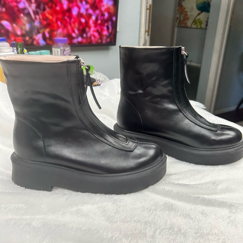 Trending Black Leather Ankle Boots
Size 40 NWOT